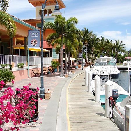 Island House Sw Cape - Waterfront Private Home Locally Owned & Managed, Fair & Honest Pricing Cape Coral Exterior photo