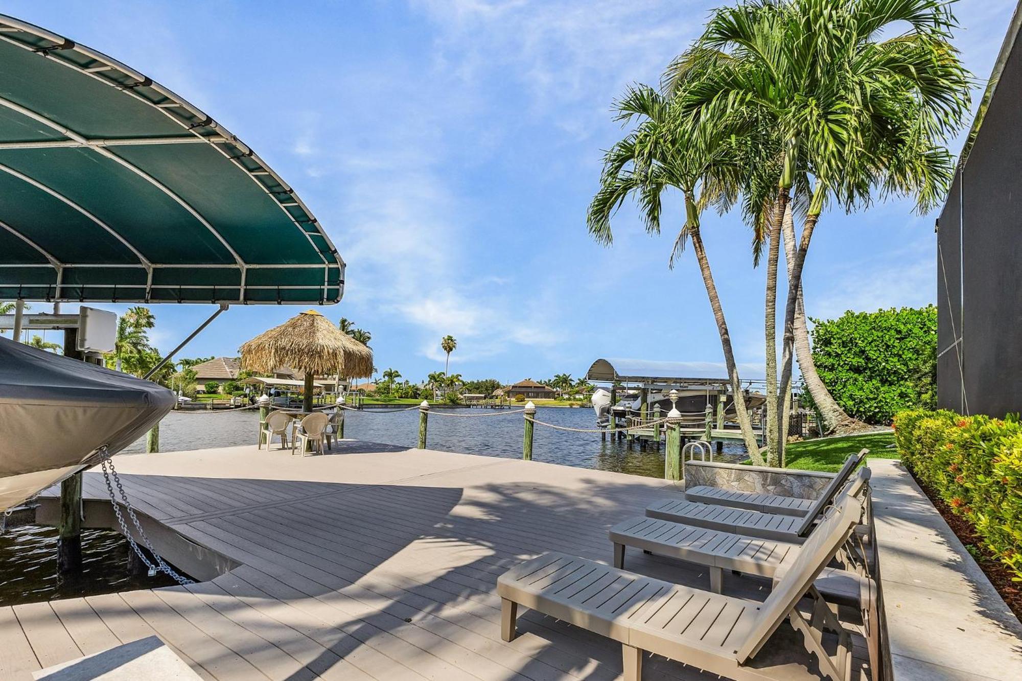 Island House Sw Cape - Waterfront Private Home Locally Owned & Managed, Fair & Honest Pricing Cape Coral Exterior photo