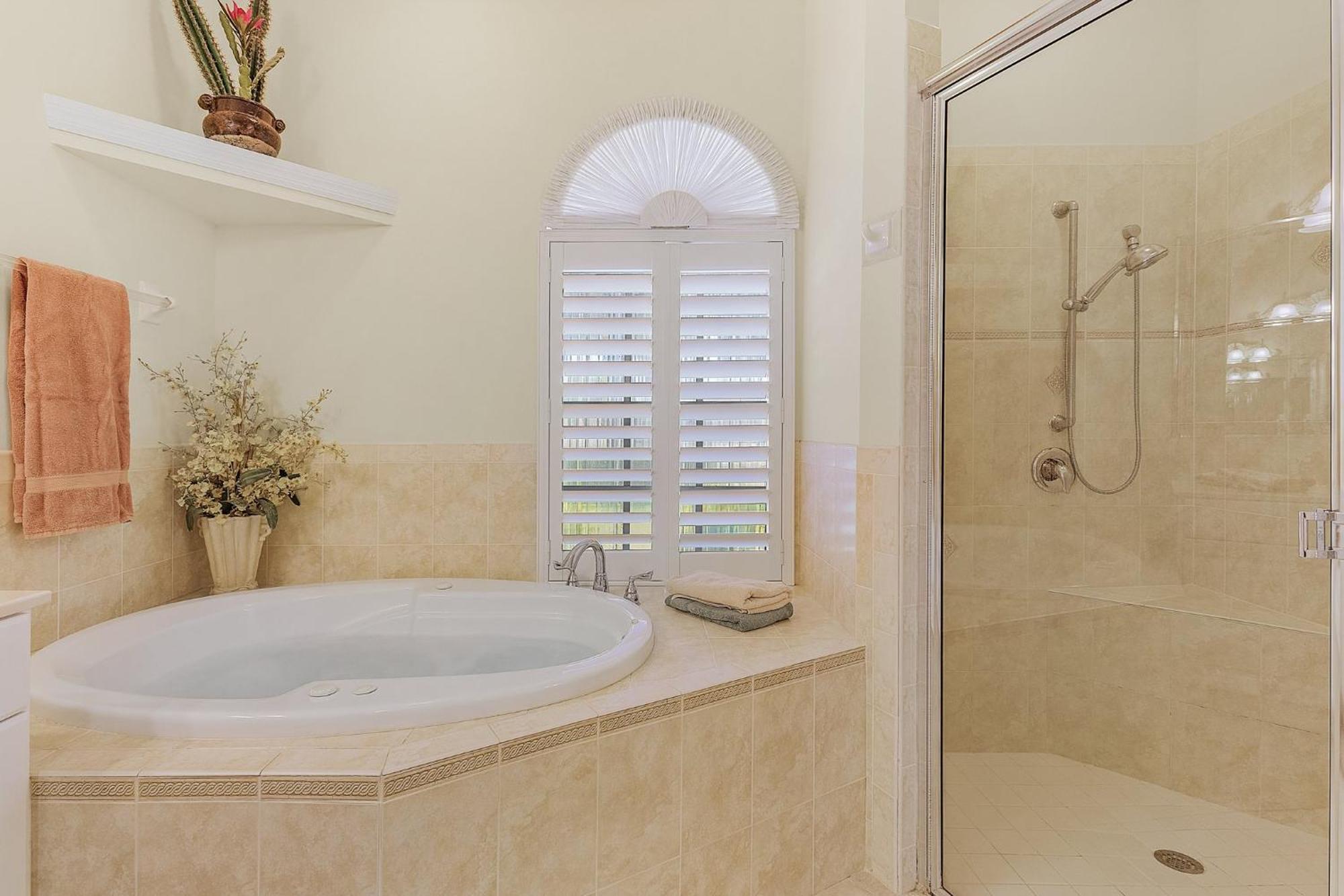 Island House Sw Cape - Waterfront Private Home Locally Owned & Managed, Fair & Honest Pricing Cape Coral Exterior photo