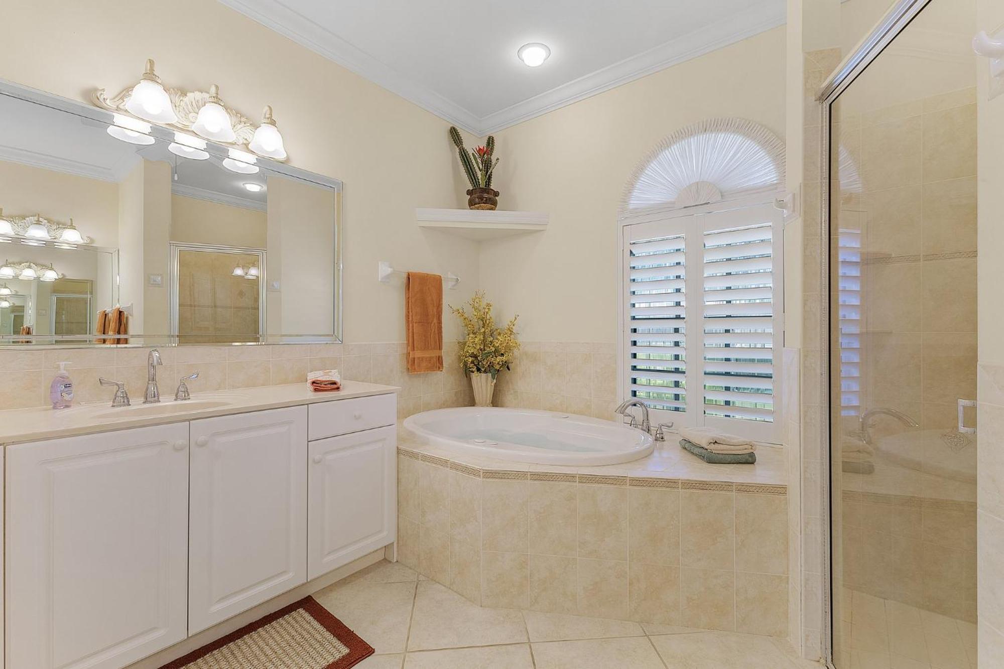 Island House Sw Cape - Waterfront Private Home Locally Owned & Managed, Fair & Honest Pricing Cape Coral Exterior photo