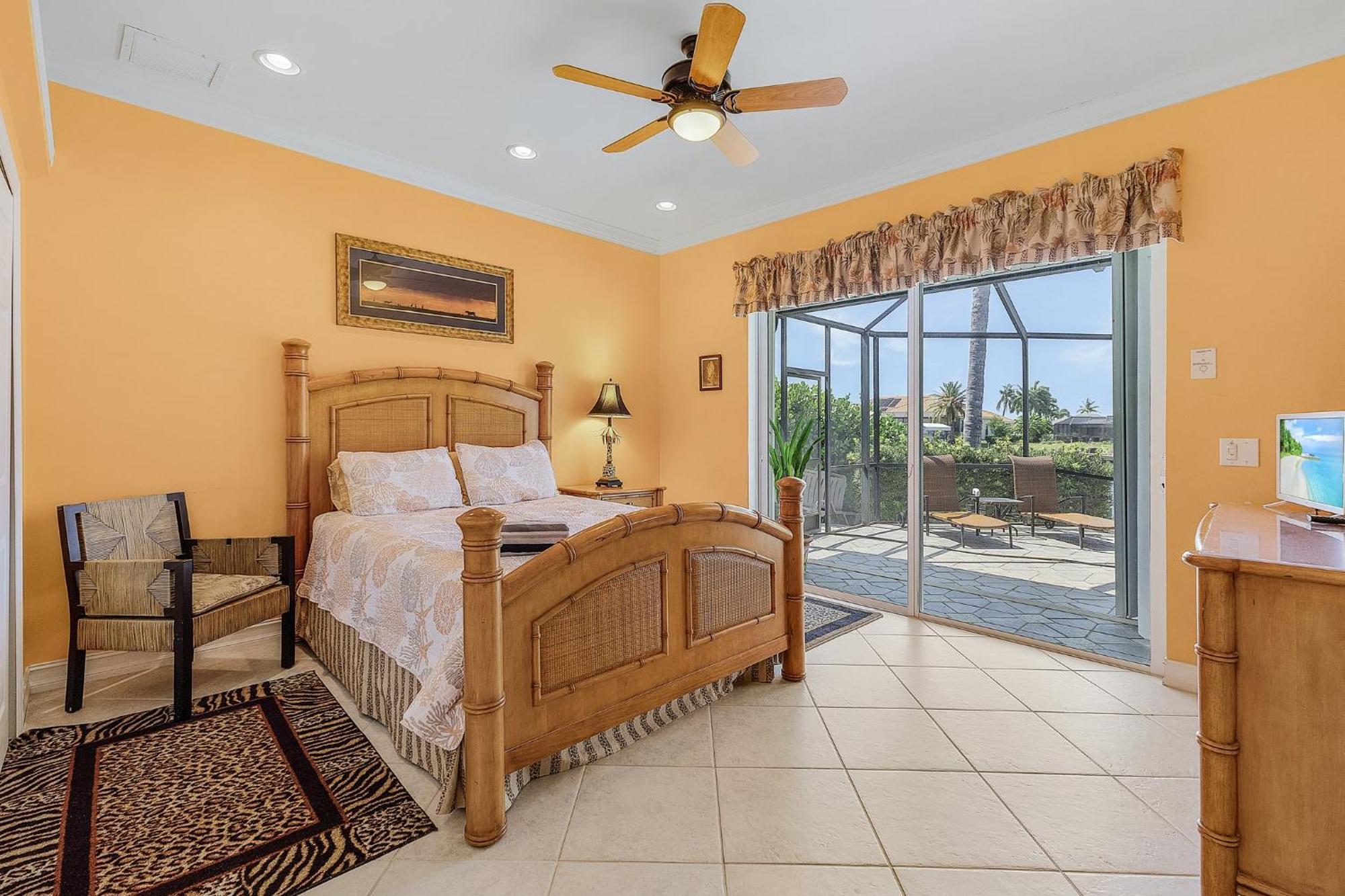 Island House Sw Cape - Waterfront Private Home Locally Owned & Managed, Fair & Honest Pricing Cape Coral Exterior photo