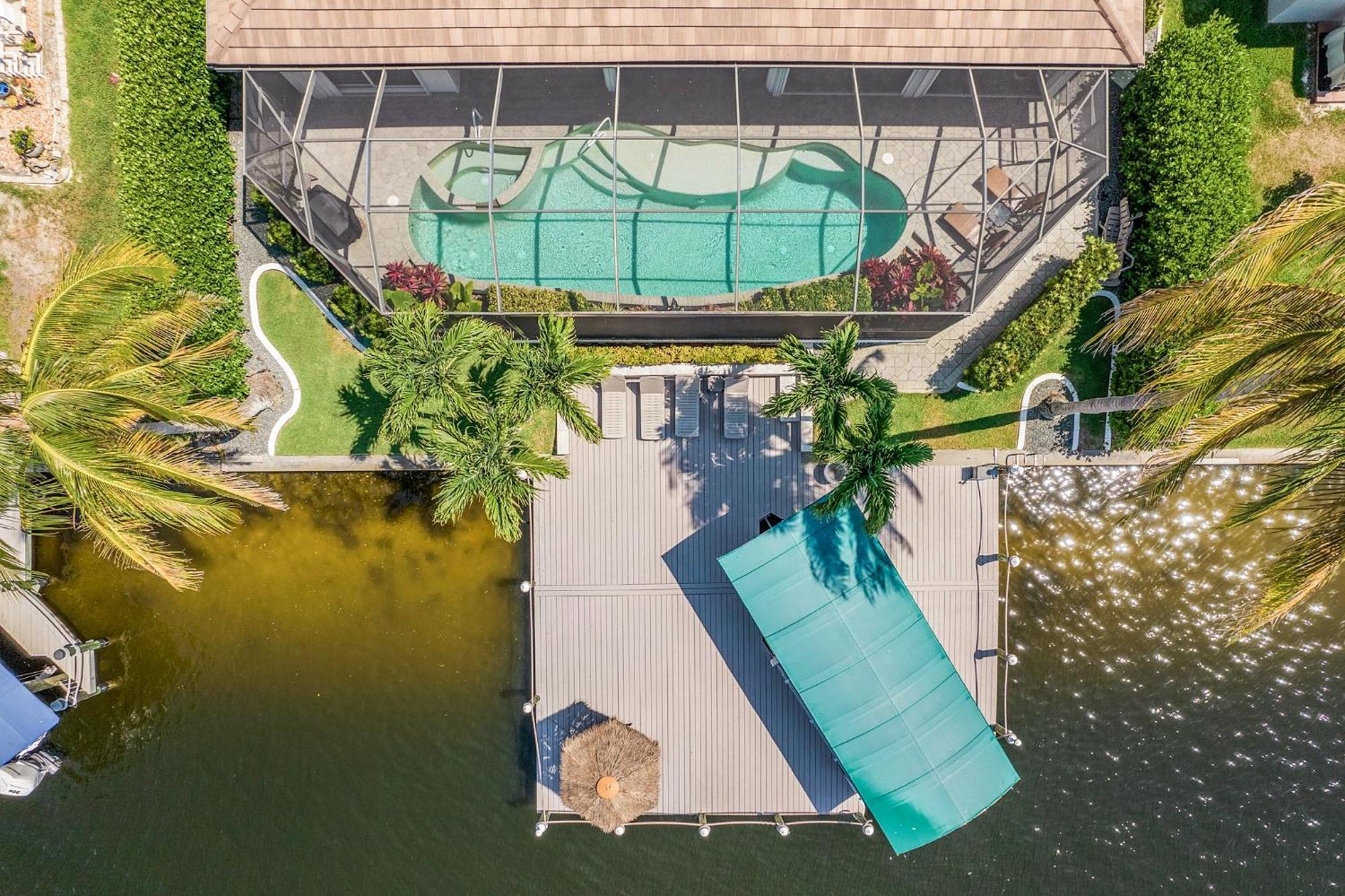 Island House Sw Cape - Waterfront Private Home Locally Owned & Managed, Fair & Honest Pricing Cape Coral Exterior photo
