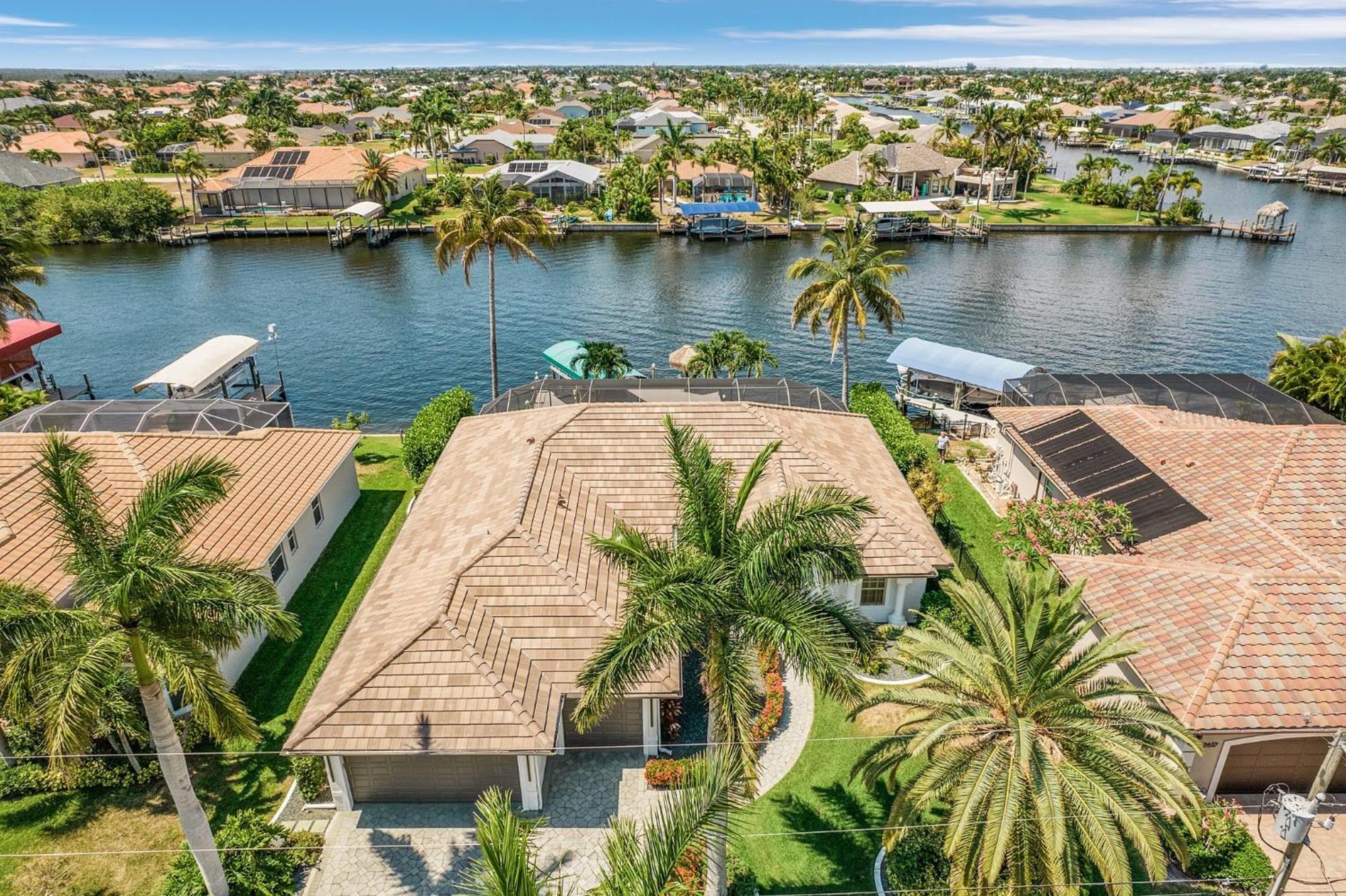 Island House Sw Cape - Waterfront Private Home Locally Owned & Managed, Fair & Honest Pricing Cape Coral Exterior photo