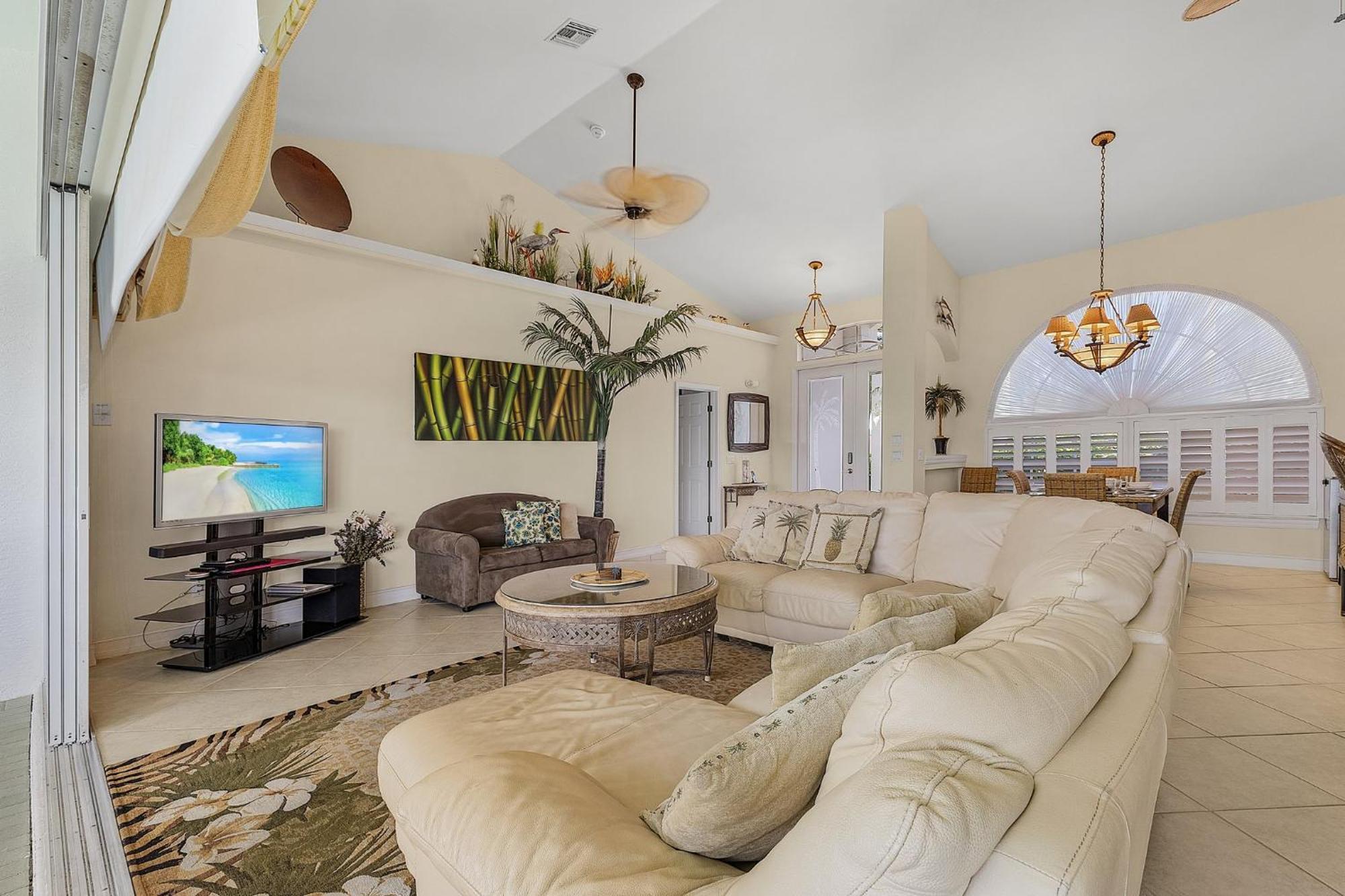 Island House Sw Cape - Waterfront Private Home Locally Owned & Managed, Fair & Honest Pricing Cape Coral Exterior photo